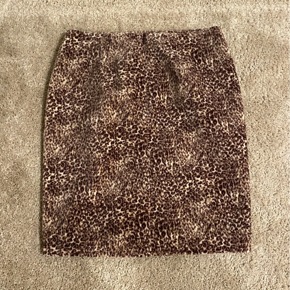Cheetah animal print skirt from Talbots - Picture 5 of 7